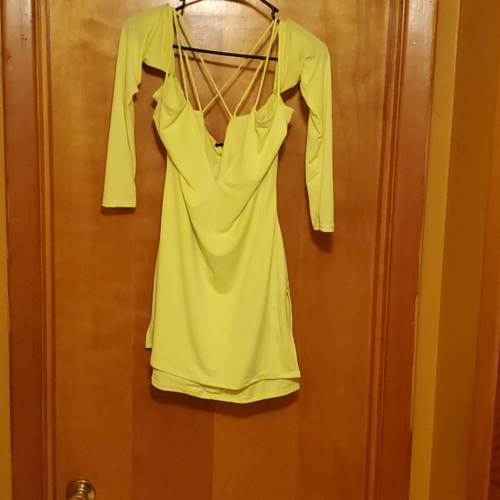 FASHION NOVA OFF THE SHOULDER DRESS